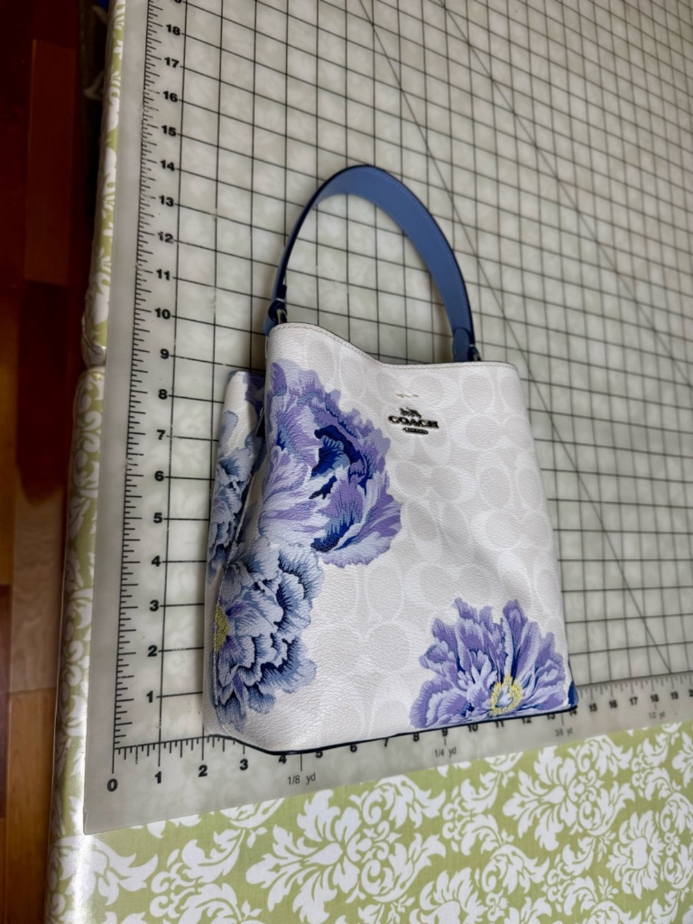 Coach White Floral Shoulder Bag with Blue Handle - Picture 3 of 9